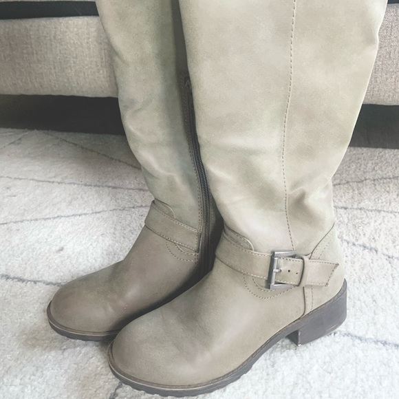 SOLD ❗️❗️❗️ - Picture 3 of 5